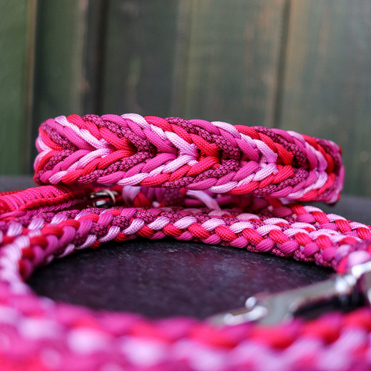 Paracordhalsband "Valentine" in Red Velvet und Fuchsia